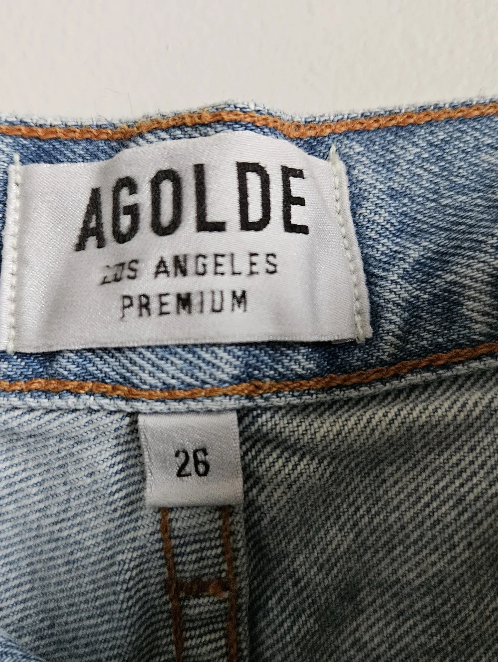 Agolde Dee Shorts In Digit - Picture 4 of 7